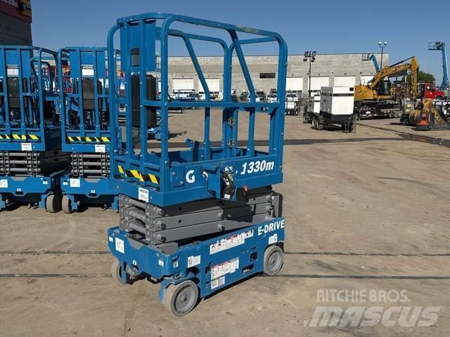 Genie GS-1330M シザースリフト