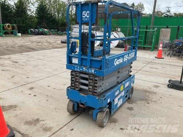 Genie GS-1930 シザースリフト