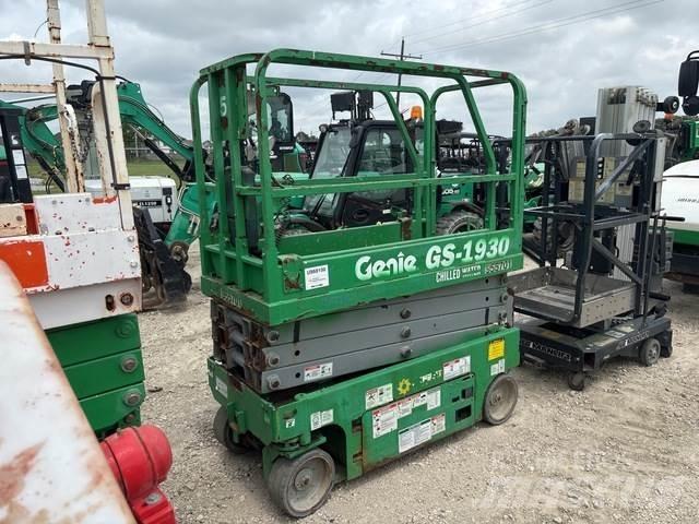 Genie GS-1930 シザースリフト