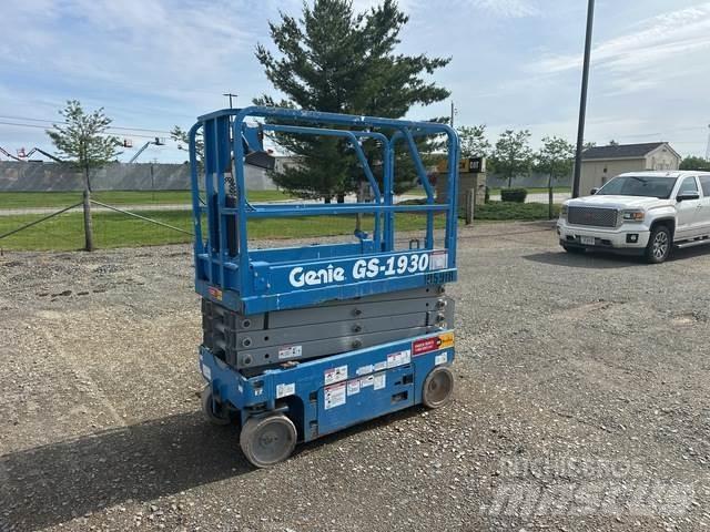 Genie GS-1930 シザースリフト