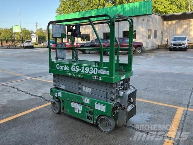 Genie GS-1930 シザースリフト
