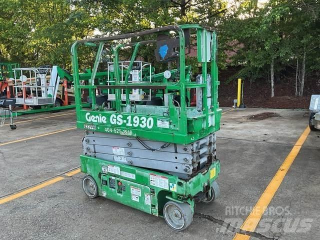 Genie GS-1930 シザースリフト