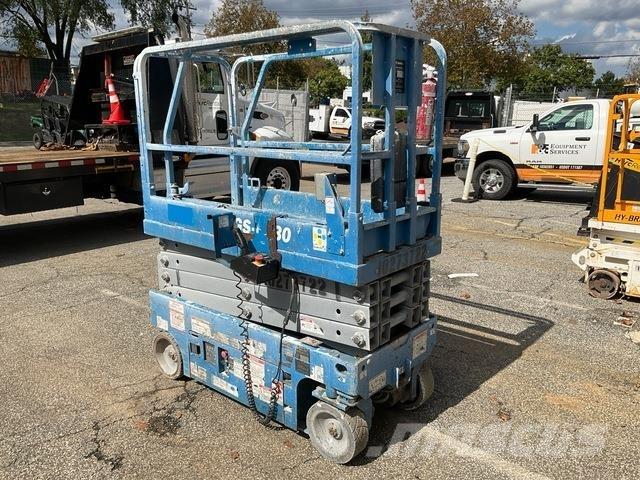 Genie GS-1930 シザースリフト