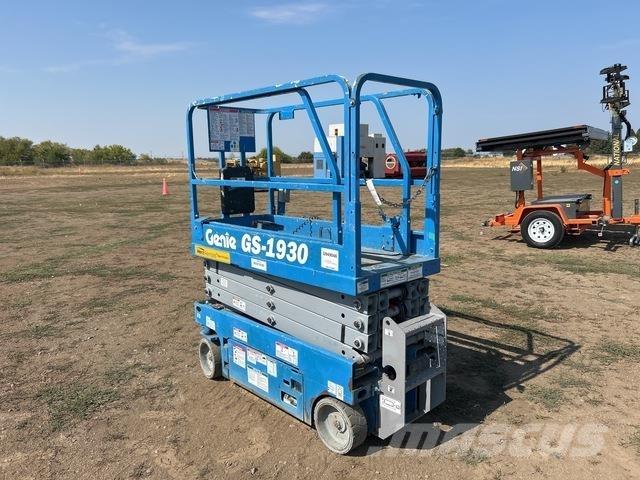 Genie GS-1930 シザースリフト
