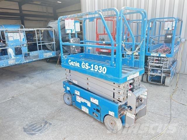 Genie GS-1930 シザースリフト