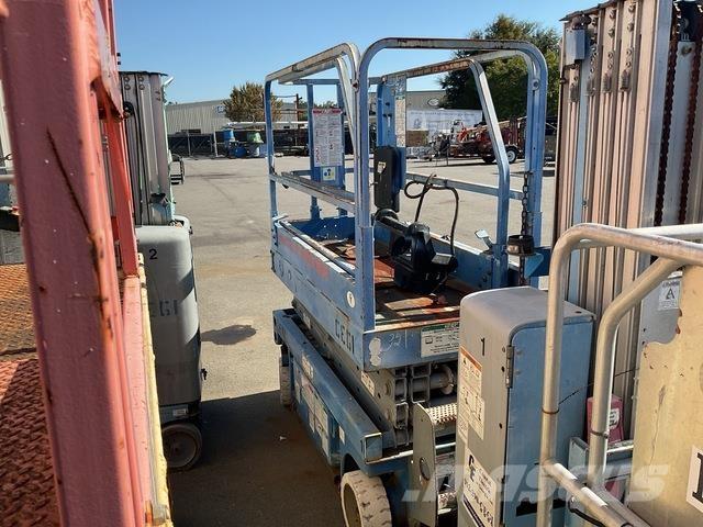 Genie GS-1930 シザースリフト