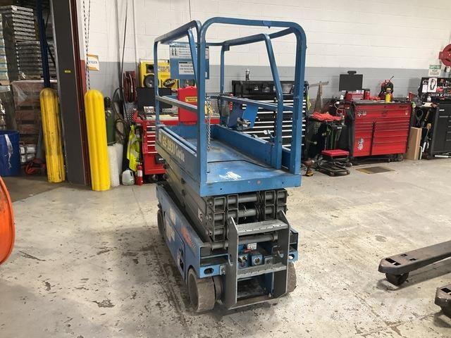 Genie GS-1930 シザースリフト