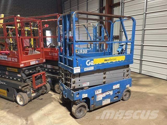 Genie GS-1930 シザースリフト