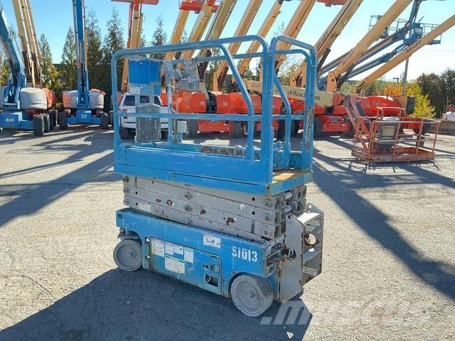 Genie GS-1930 シザースリフト