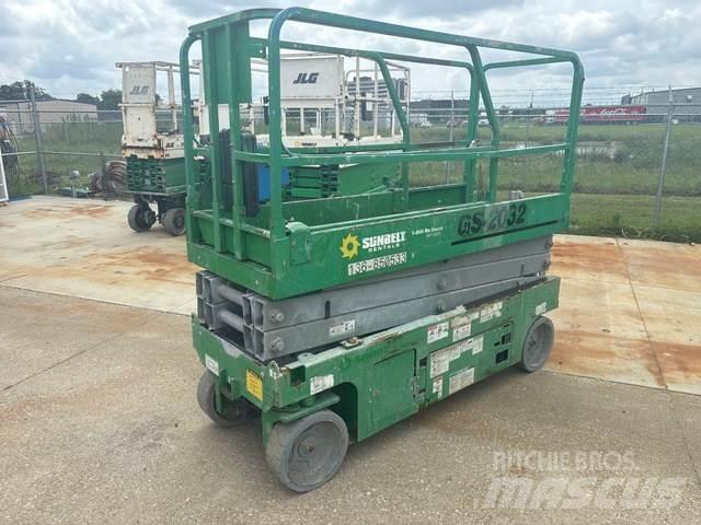 Genie GS-2032 シザースリフト