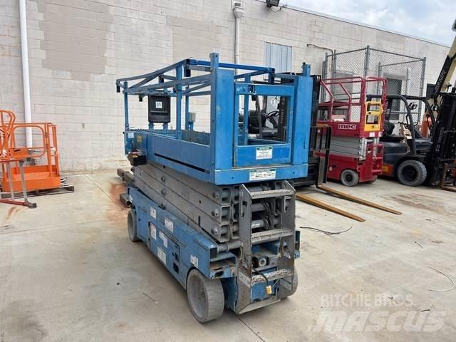Genie GS-2632 シザースリフト