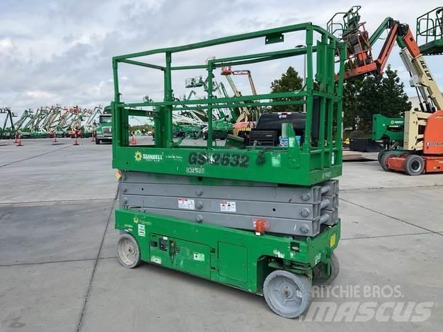 Genie GS-2632 シザースリフト
