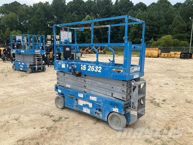 Genie GS-2632 シザースリフト
