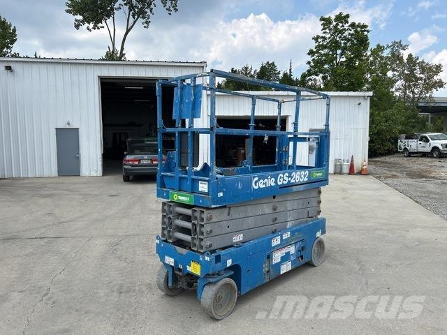 Genie GS-2632 シザースリフト
