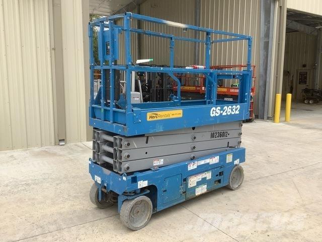 Genie GS-2632 シザースリフト