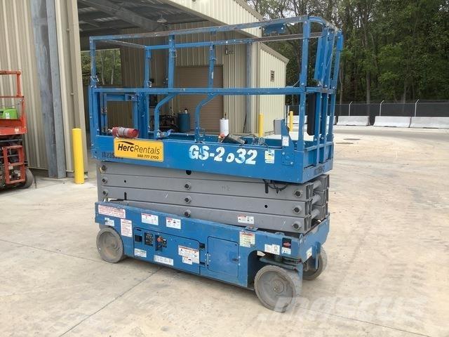 Genie GS-2632 シザースリフト