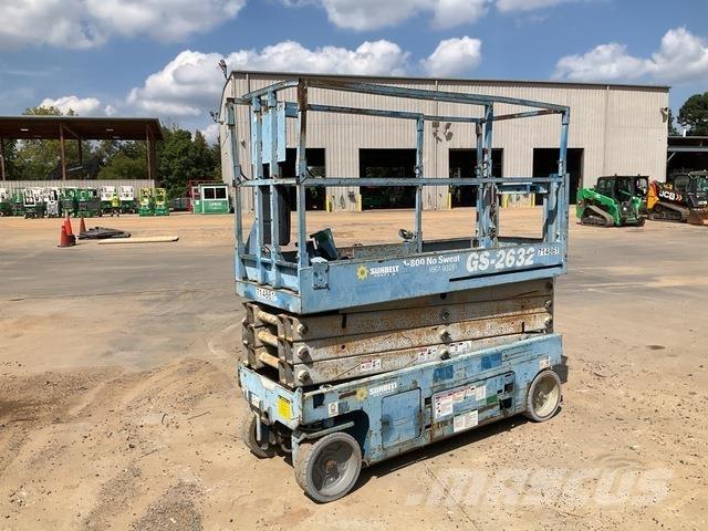 Genie GS-2632 シザースリフト