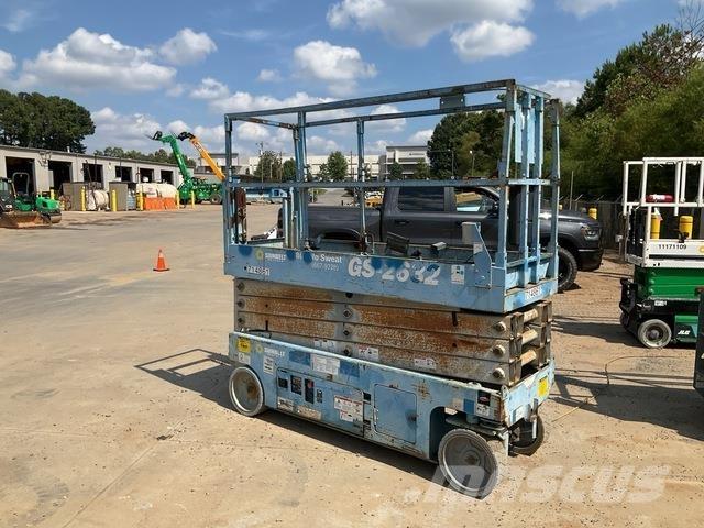 Genie GS-2632 シザースリフト