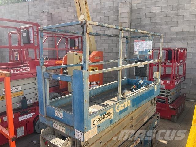Genie GS-2632 シザースリフト