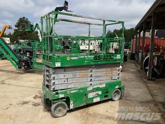 Genie GS-3232 シザースリフト
