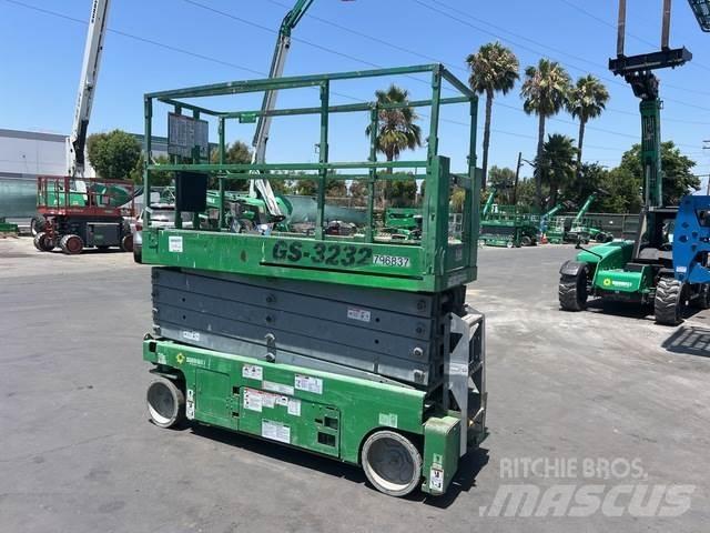 Genie GS-3232 シザースリフト