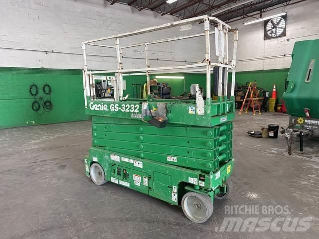 Genie GS-3232 シザースリフト