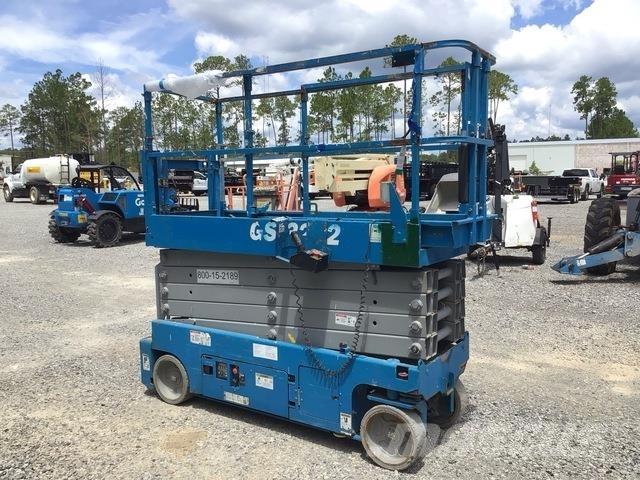 Genie GS-3232 シザースリフト