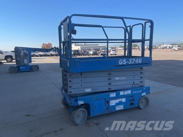 Genie GS-3246 シザースリフト