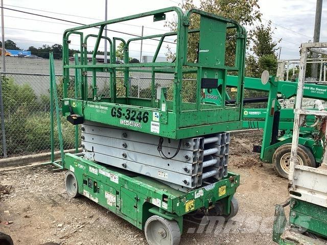 Genie GS-3246 シザースリフト
