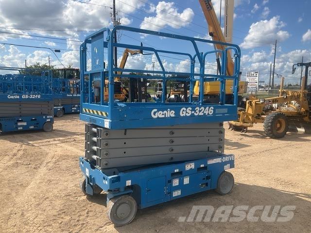 Genie GS-3246 シザースリフト