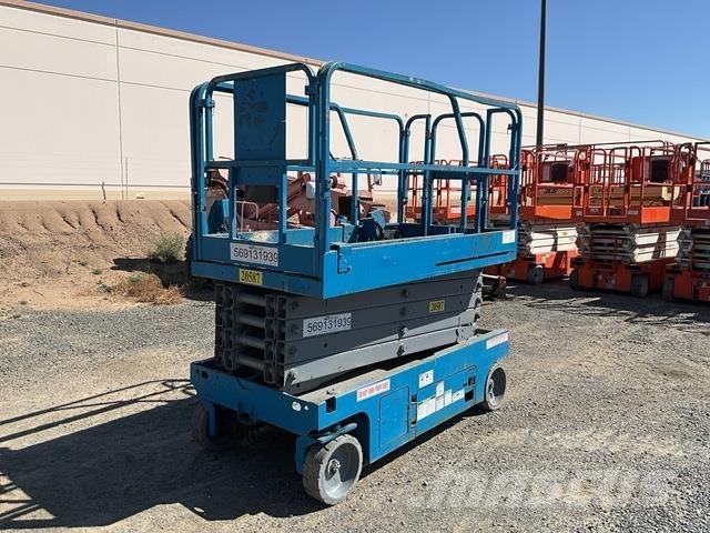 Genie GS-3246 シザースリフト