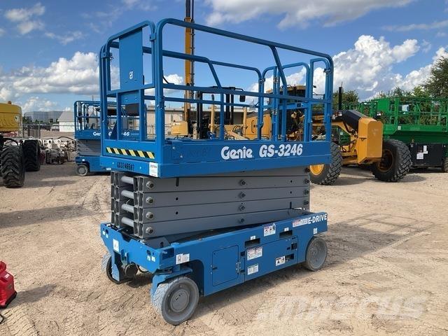 Genie GS-3246 シザースリフト