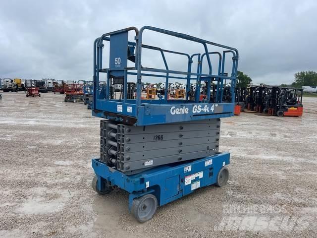 Genie GS-4047 シザースリフト
