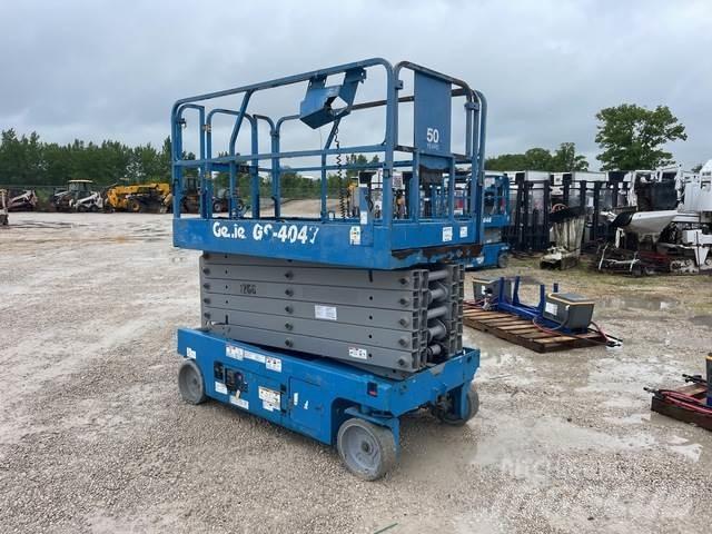 Genie GS-4047 シザースリフト