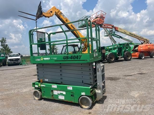 Genie GS-4047 シザースリフト