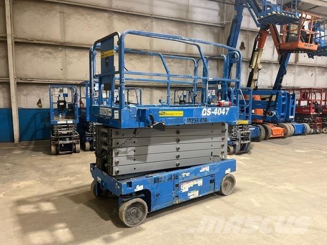 Genie GS-4047 シザースリフト