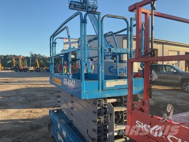 Genie GS-4047 シザースリフト
