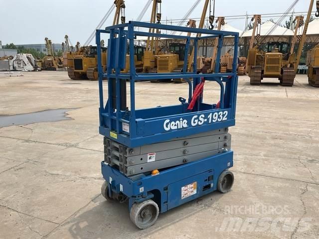 Genie GS1932 シザースリフト