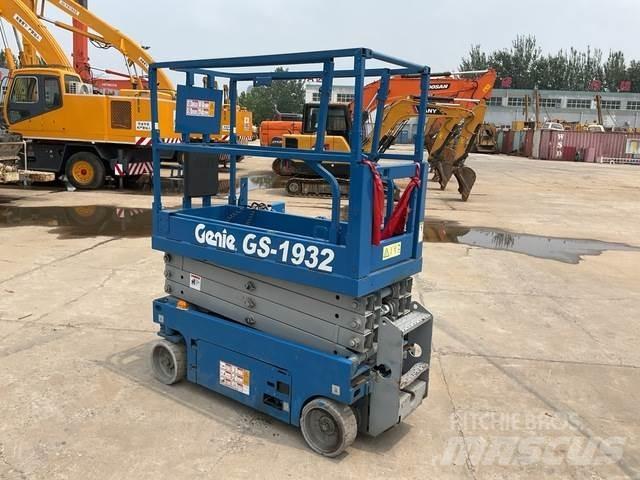 Genie GS1932 シザースリフト