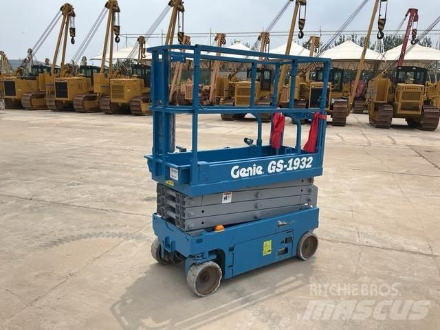 Genie GS1932 シザースリフト
