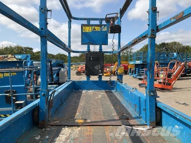 Genie GS2632 シザースリフト