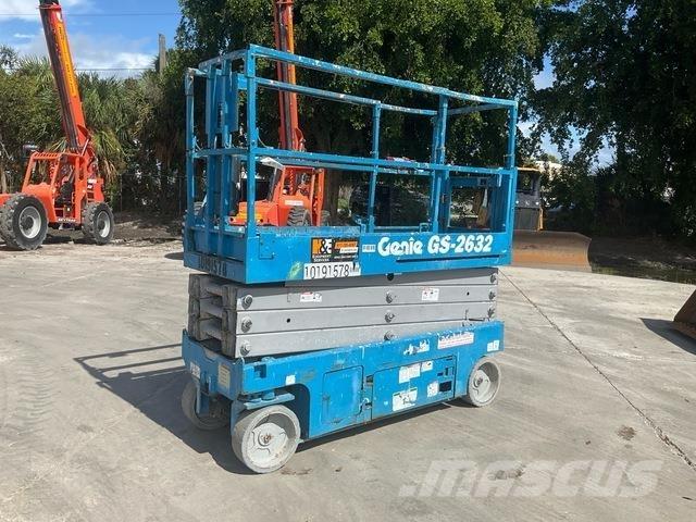Genie GS2632 シザースリフト