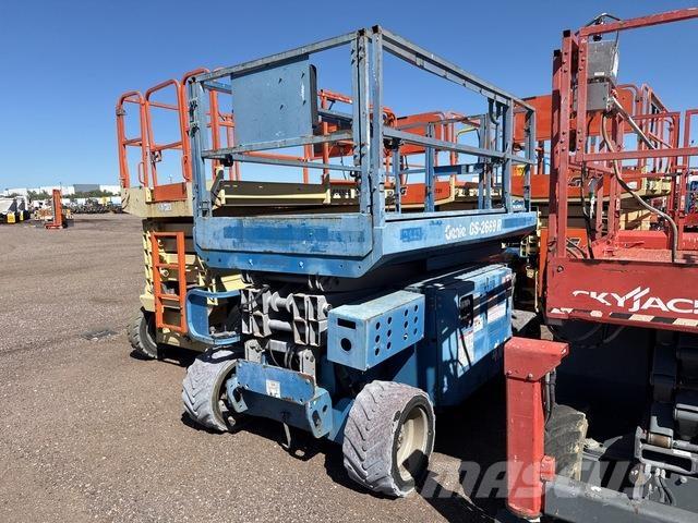 Genie GS2669 シザースリフト