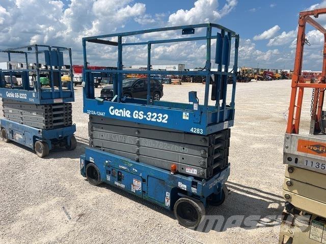 Genie GS3232 シザースリフト