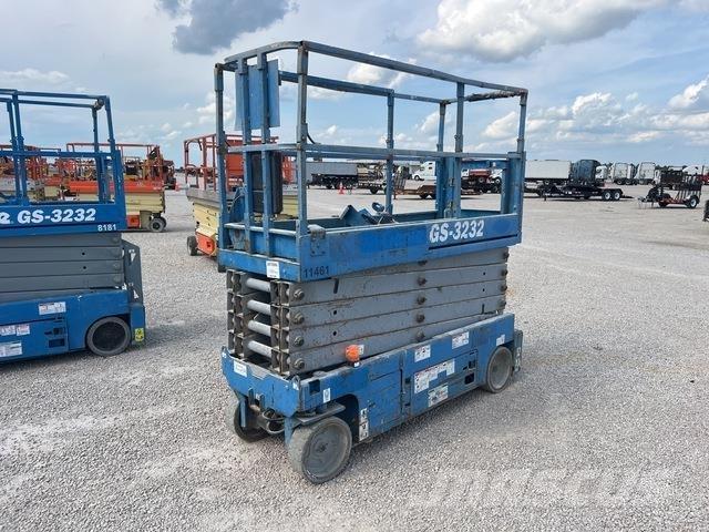 Genie GS3232 シザースリフト