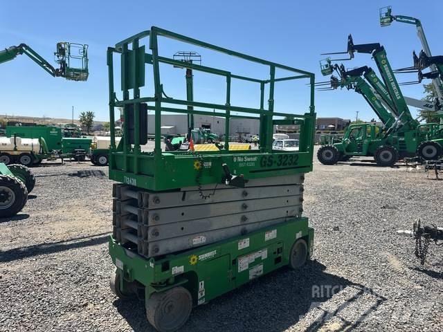 Genie GS3232 シザースリフト