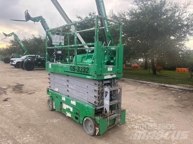Genie GS3232 シザースリフト