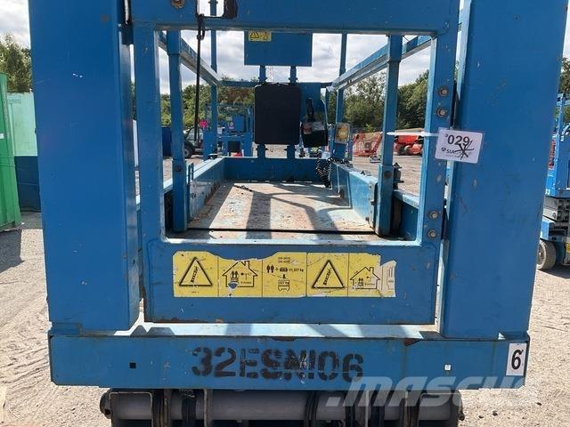 Genie GS3232 シザースリフト