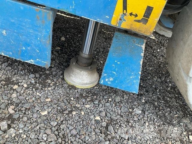 Genie GS3232 シザースリフト