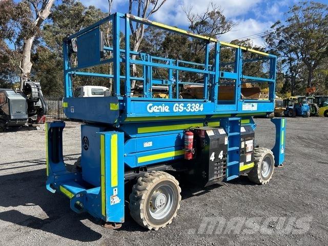 Genie GS3384 シザースリフト